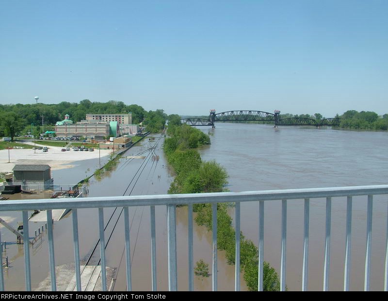 BOONVILLE MISSOURI RIVER FLOOD